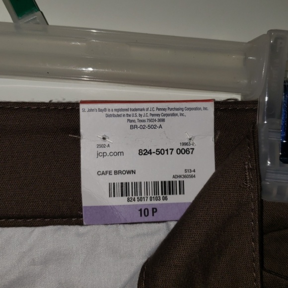 Shorts - Picture 2 of 4